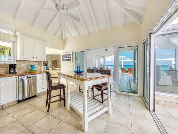 Saint Martin Breathtaking Villa on a Cliff with Pool & Impeccable Ocean Views