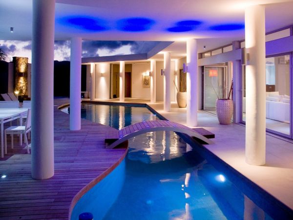 Saint Maarten Vacation Home Four Bedroom Walk to Beach
