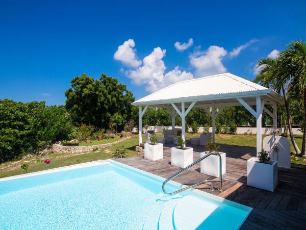 Elegant Vacation Rental with 3 Bedrooms in St. Martin