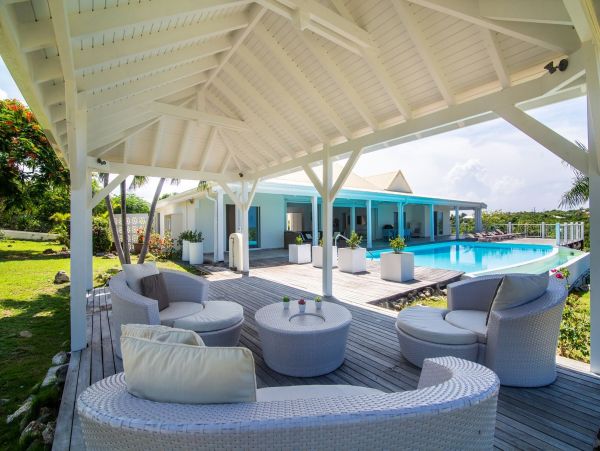 Elegant Vacation Rental with 3 Bedrooms in St. Martin