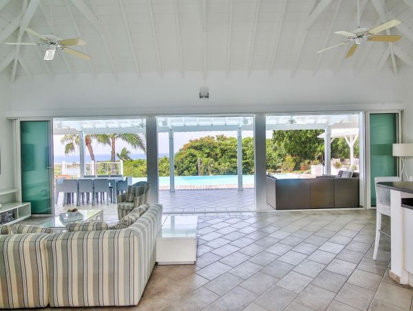 Elegant Vacation Rental with 3 Bedrooms in St. Martin