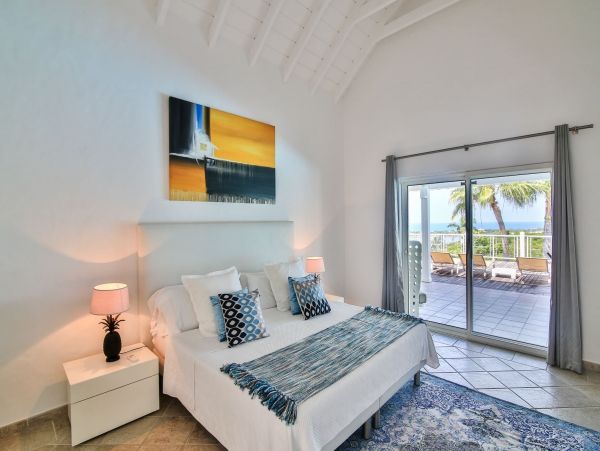 Elegant Vacation Rental with 3 Bedrooms in St. Martin