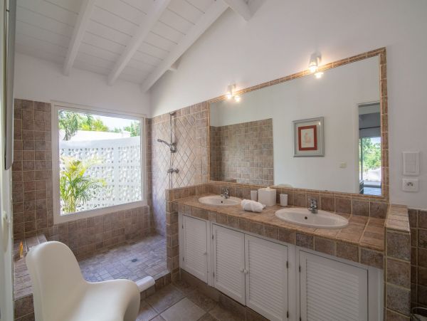 Elegant Vacation Rental with 3 Bedrooms in St. Martin