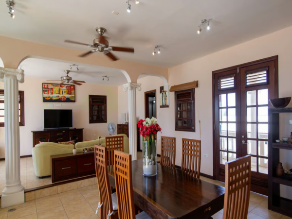 Gorgeous Villa with Amazing Views in Saint Martin