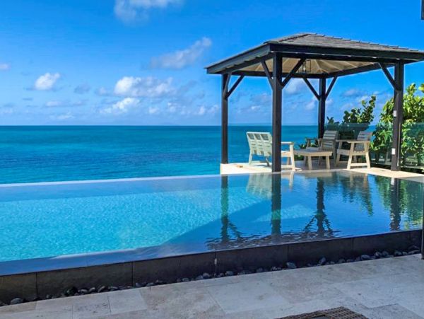 Antigua Barbuda Home 1003066