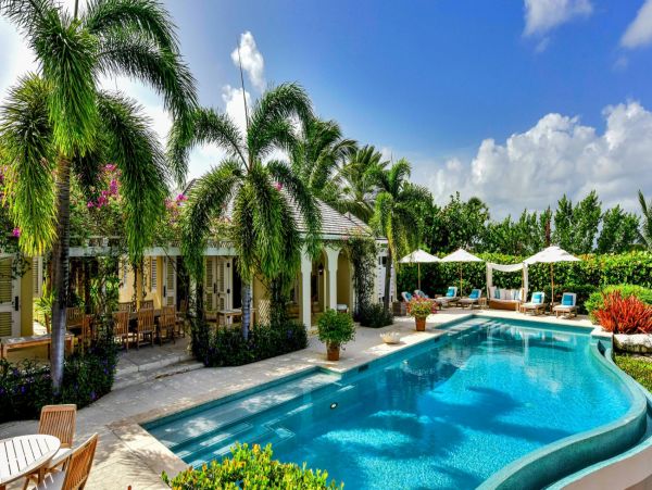 Antigua Barbuda Home 1003067