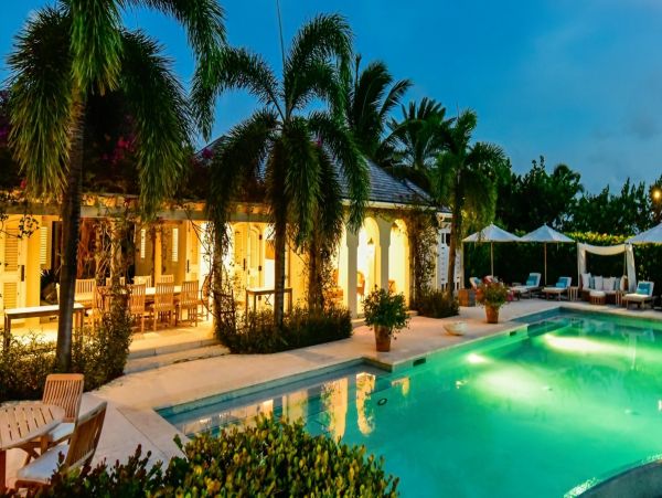 Antigua Barbuda Home 1003067