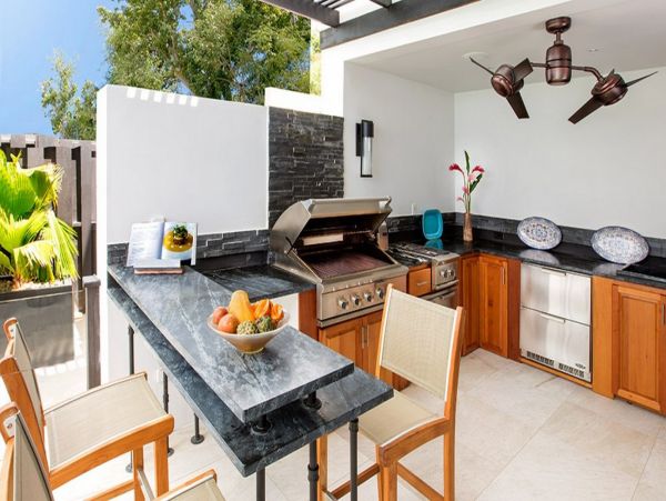 Antigua Barbuda Home 1003069