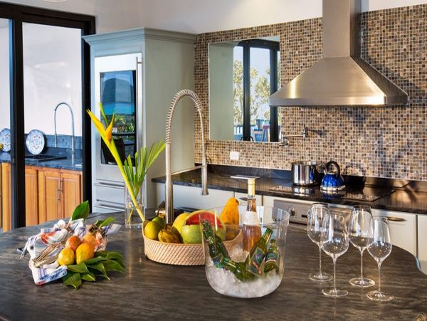 Antigua Barbuda Home 1003069