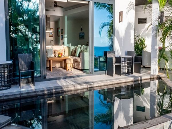 Antigua Barbuda Home 1003070