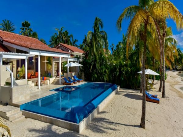Antigua Barbuda Home 1003071