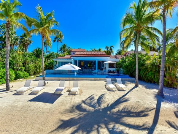 Antigua Barbuda Home 1003071