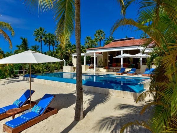 Antigua Barbuda Home 1003071