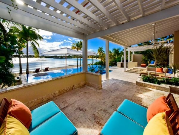 Antigua Barbuda Home 1003071