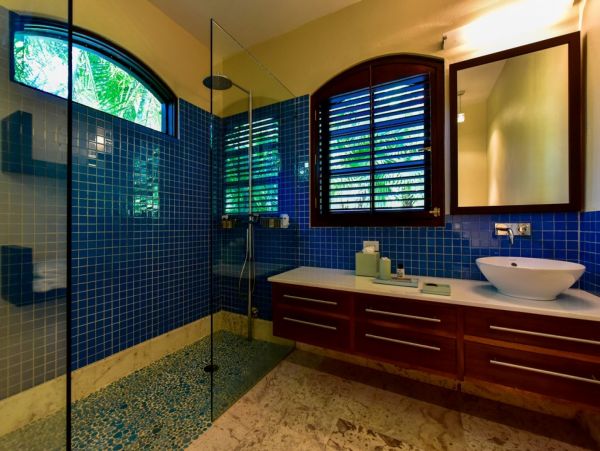 Antigua Barbuda Home 1003071