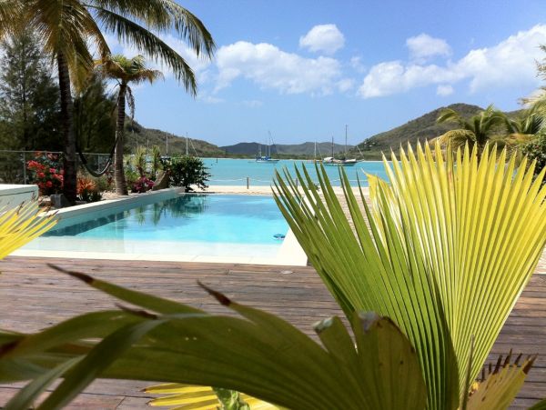 Antigua Barbuda Home 1003072