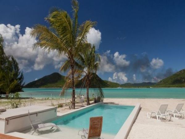 Antigua Barbuda Home 1003072