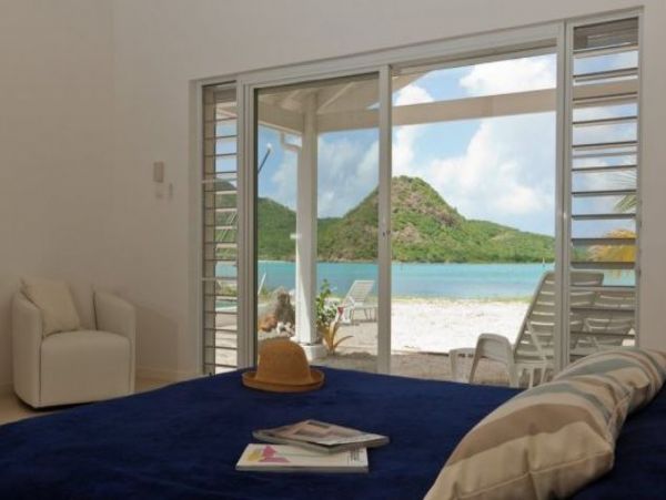 Antigua Barbuda Home 1003072