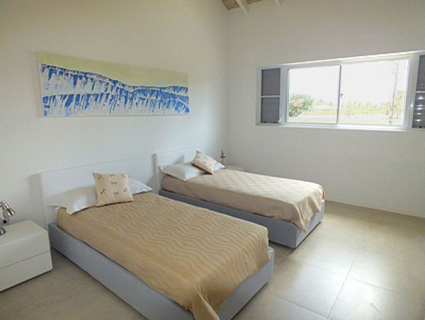 Antigua Barbuda Home 1003072
