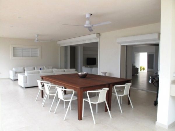 Antigua Barbuda Home 1003072