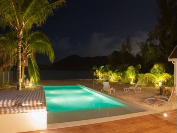 Antigua Barbuda Home 1003072