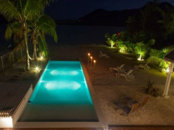 Antigua Barbuda Home 1003072