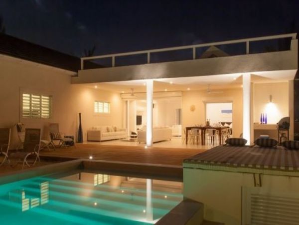 Antigua Barbuda Home 1003072