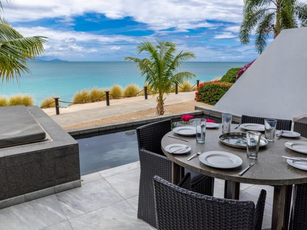 Antigua Barbuda Home 1003073