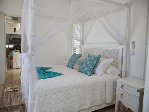 Antigua Barbuda Home 1003075