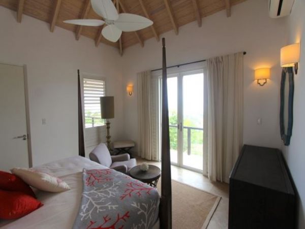 Antigua Barbuda Home 1003075
