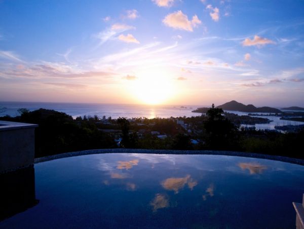 Antigua Barbuda Home 1003075