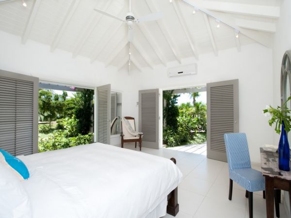 Antigua Barbuda Home 1003077