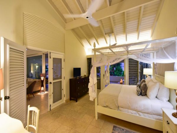 Antigua Barbuda Home 1003078