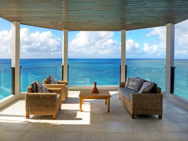 Antigua Barbuda Home 1003079