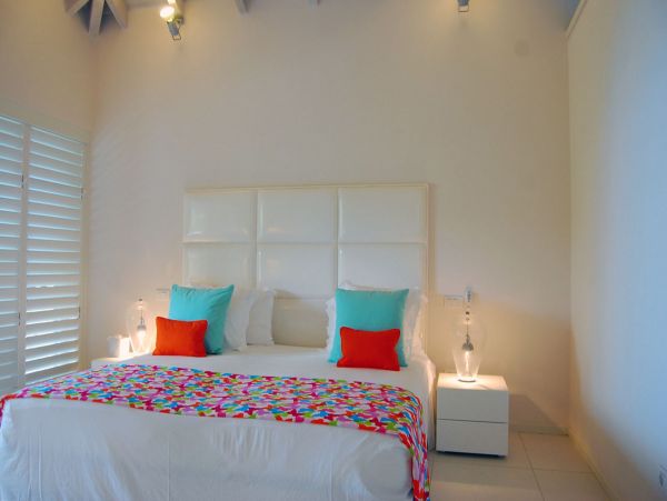 Antigua Barbuda Home 1003082