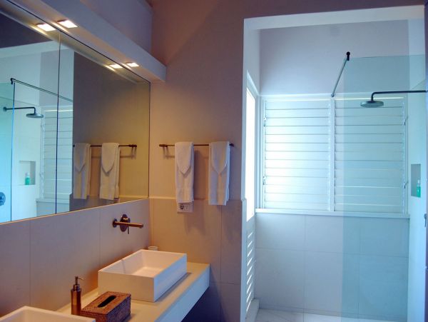 Antigua Barbuda Home 1003082
