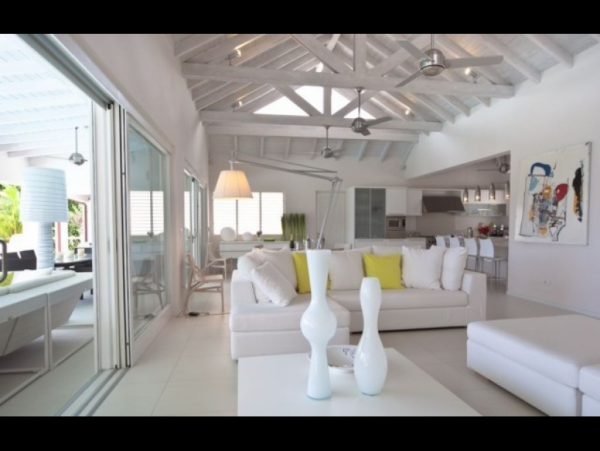 Antigua Barbuda Home 1003082