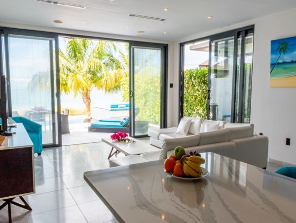 Antigua Barbuda Home 1003083