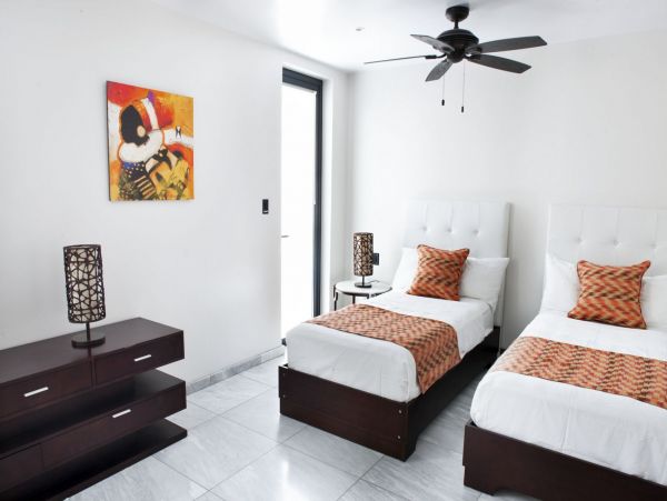 Antigua Barbuda Home 1003083