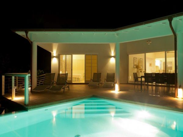 Antigua Barbuda Home 1003084