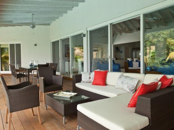 Antigua Barbuda Home 1003084