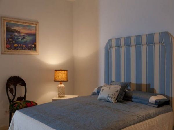 Antigua Barbuda Home 1003084