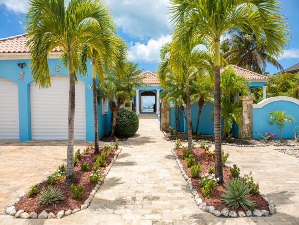 Antigua Barbuda Home 1003086