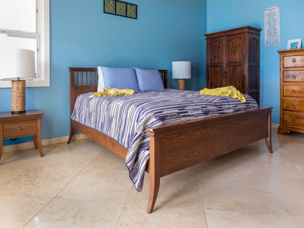 Antigua Barbuda Home 1003086