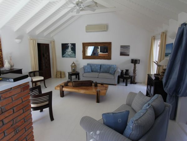Antigua Barbuda Home 1003088