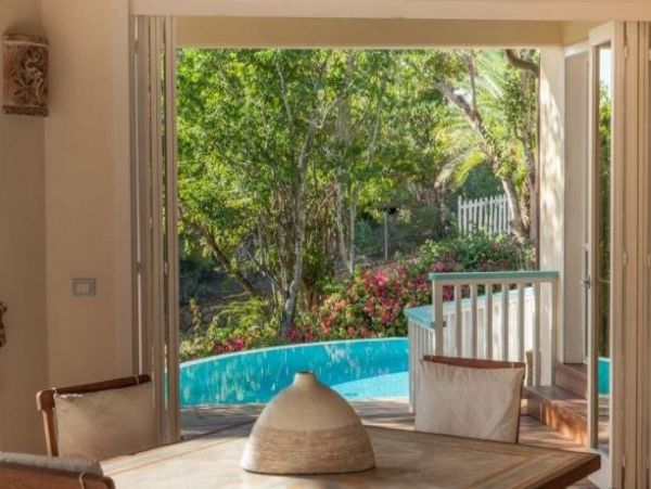 Antigua Barbuda Home 1003089