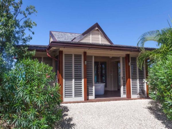 Antigua Barbuda Home 1003090