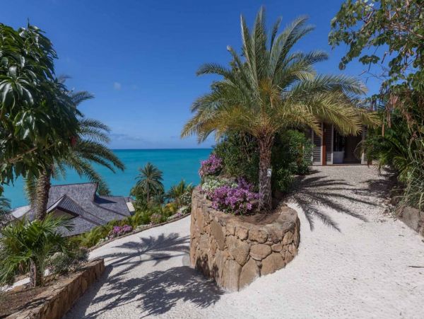 Antigua Barbuda Home 1003090