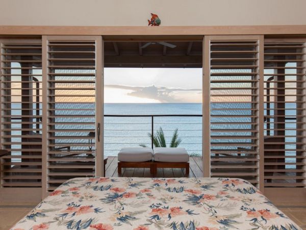 Antigua Barbuda Home 1003090
