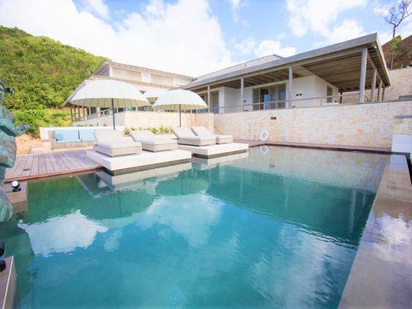 Antigua Barbuda Home 1003092